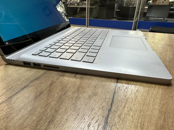 Ноутбук Microsoft Surface Book 13,5" IPS intel core i5 7300U 8Gb SSD256 Б/В | Зображення 1