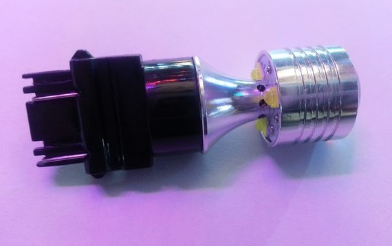 Светодиодная автолампа белая 3157(W27/7W)- 20W (670Lm) 5W CREE 4PCS двухконтактная | Зображення 2