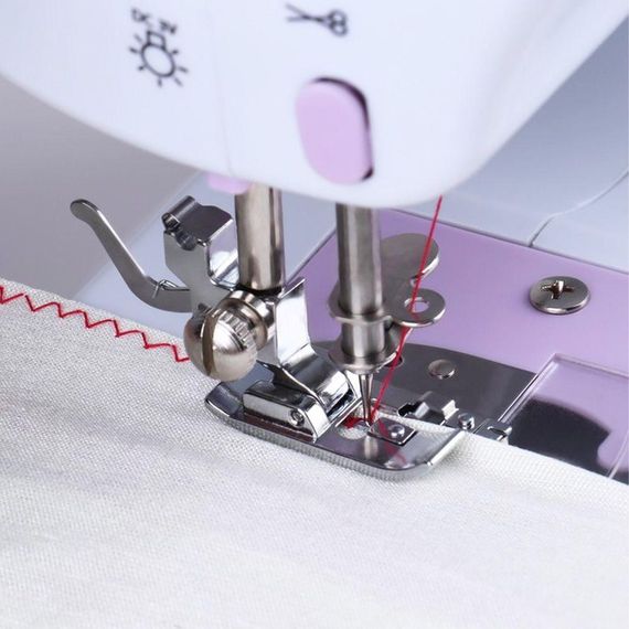 Швейная машинка электрическая 12в1, с оверлоком, WLSM-505 / Домашняя мини швейная машинка с педалью | Зображення 4