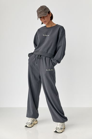 Спортивний костюм із плюшевим начісом з коротким світшотом та штанами палаццо - темно-сірий цвет, M/L (є розміри) | Зображення 4