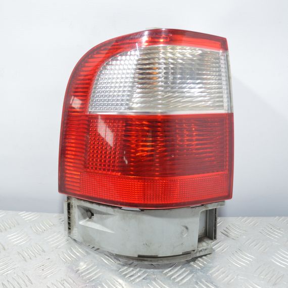 Ліхтар задній лівий Ford Galaxy 2000-2006 рестайлинг Ліхтар задній лівий зовнішній Форд Гелексі YM2113405CH