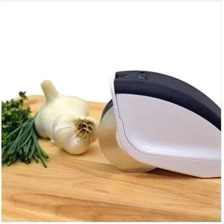 Нож для нарезки 3 в 1 Rolling Mincer w-53 и Tenderizer с чесночным прессом овощерезка | Зображення 5