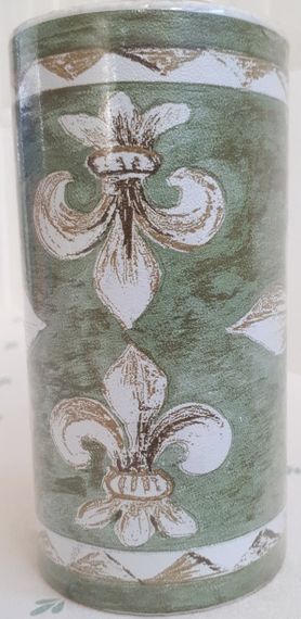 Пленка самоклеющаяся бордюрная 10,6х1000cm водостойкая герольдические лилии на зеленом фоне | Зображення 1