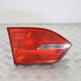 Ліхтар задній лівий внутрішній Volkswagen Jetta 2010-2017 седан Фара стоп ліва кришки багажника Фольксваген