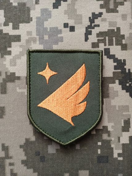 Шеврон 411 ОБ БпАК Яструби 1 ударна рота | Зображення 1