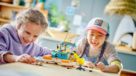 Конструктор LEGO Friends Човен морської рятувальної бригади (41734) | Зображення 1