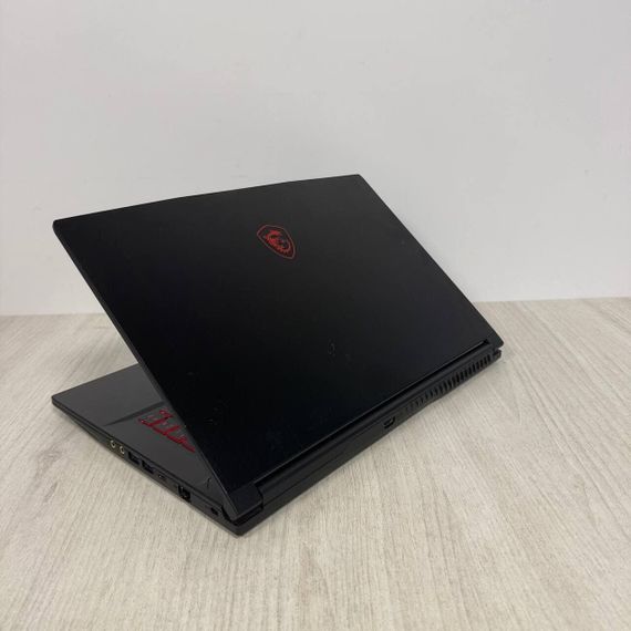 Ігровий  ноутбук Б-клас MSI Thin GF63 12UCX / 15.6" (1920x1080) IPS / Intel Core i5-12450H (8 (12) ядер по 3.3 - 4.4 GHz) / 16 GB DDR4 / 512 GB SSD / nVidia GeForce RTX 2050, 4 GB GDDR6, 64-bit / WebCam б/в | Зображення 4