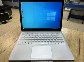 Ноутбук Microsoft Surface Book 13,5" IPS intel core i5 7300U 8Gb SSD256 Б/В
