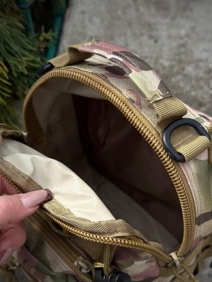 Сумка тактична на моллі через плече Мультикам підсумок тактичний з ременем через плече | Зображення 1