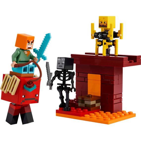 Конструктор LEGO Minecraft Битва з лавою у Незері (21266) | Зображення 1