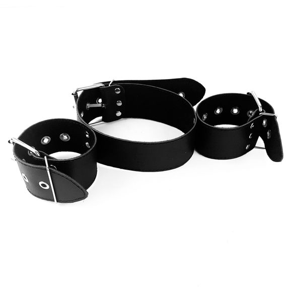 Нашийник з наручниками із натуральної шкіри Art of Sex - Bondage Collar with Handcuffs | Зображення 4