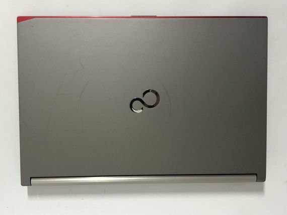 Мобільна робоча станція Б-клас Fujitsu Celsius H760 / 15.6" (1920x1080) IPS / Intel Core i5-6440HQ (4 ядра по 2.6 - 3.5 GHz) / 16 GB DDR4 / 256 GB SSD / nVidia Quadro M600M, 2 GB GDDR5, 128-bit / WebCam / Win 10 Pro б/в | Зображення 6