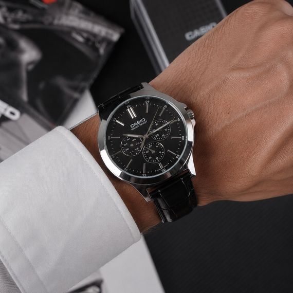 Чоловічий годинник Casio MTP-V300L-1A | Зображення 5