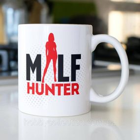 Кружка керамічна з принтом "Milf Hunter" 330 мл Біла