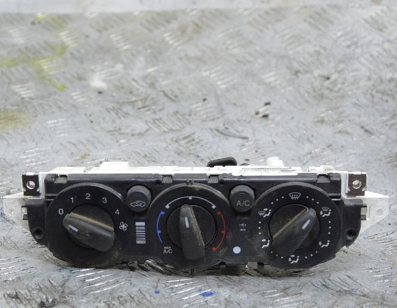 Блок керування клімат контролем Ford Focus II 2004-2012 Панель пічки кондиціонера Форд Фокус 2 7M5T19980BD