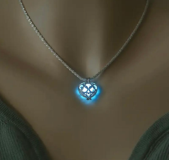 Підвіска з сердечком що світиться, підвіска сердечко що світиться, підвіска серце, підвіска з серцем, кулон, ланцюжок, чокер,кольє | Зображення 1