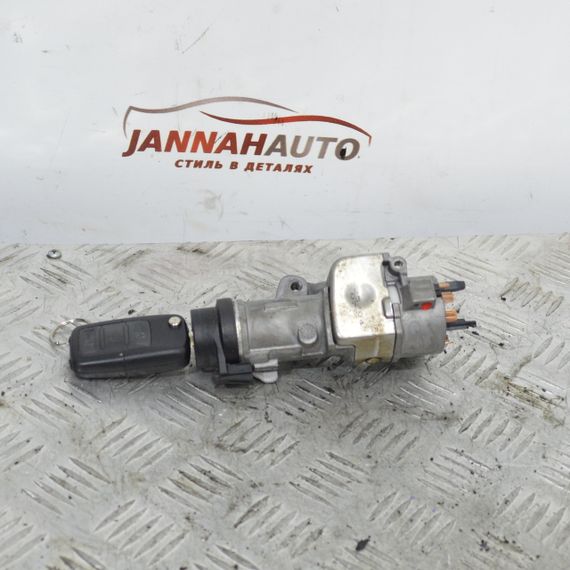 Замок запалювання Volkswagen Polo IV 1.9 TDI ключ Фольксваген Поло 4B0905851G