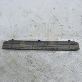 Накладка під лобове скло Mercedes W169 W245 2004-2012 Жабо лобового скла Мерседес A1698310244