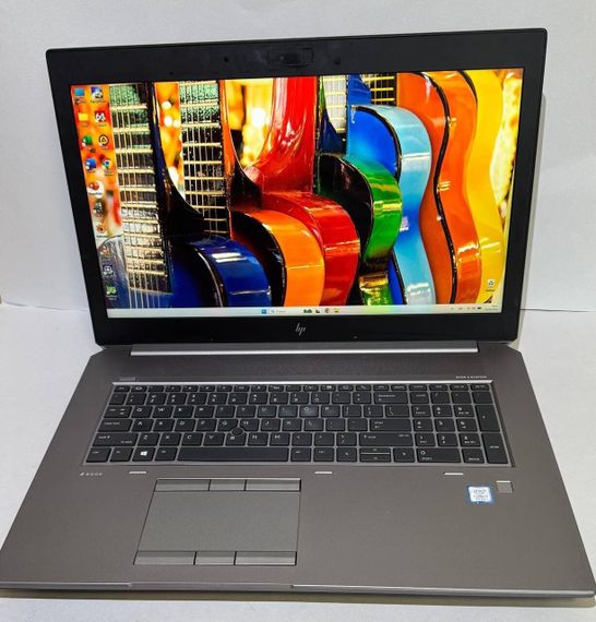 Мобильная рабочая станция HP Zbook 17 G5 / 17.3" (1920x1080) IPS / Intel Core i7-8750H (6 (12) ядра по 2.2 - 4.1 GHz) / 16 GB DDR4 / 256 GB SSD / nVidia Quadro P2000, 4 GB GDDR5, 128-bit / WebCam / HDMI / miniDP б/у | Зображення 1