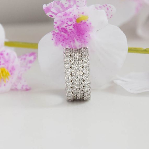 Кольцо из белого золота с фианитами 19.5 | Зображення 2