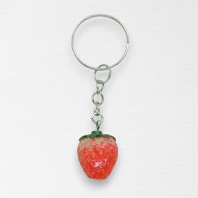 Брелок в виде ягоды 3D "Сочная клубника" нержавеющая сталь