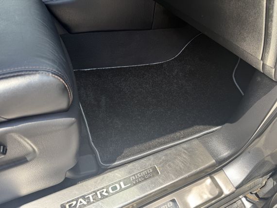 Килимки текстильні Deluxe (3 ряди, чорний) для Nissan Patrol Y62 2010-2024 рр | Зображення 5