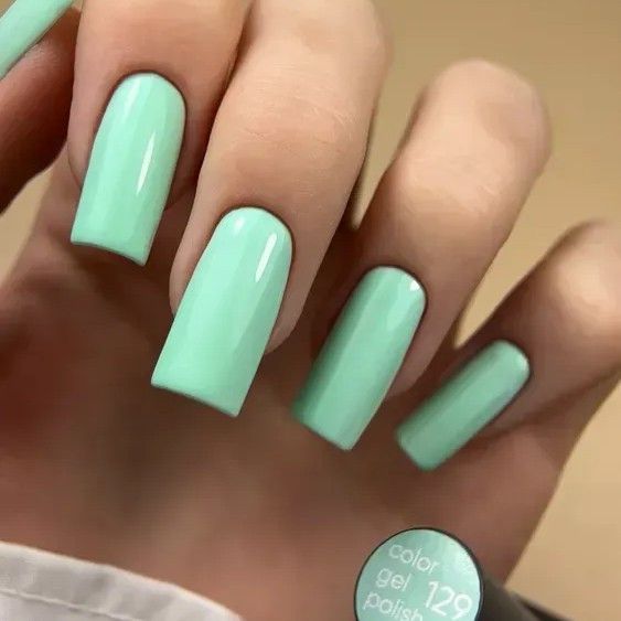 Гель-лак Valeri 129 "Ледяная мята" 6мл