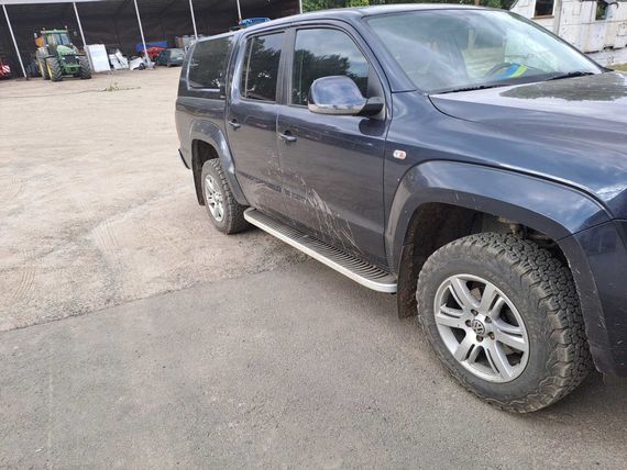 Боковые пороги Tayga Grey (2 шт., алюминий) для Volkswagen Amarok 2010-2022 гг | Зображення 3
