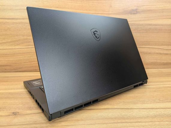 Ігровий ноутбук MSI GS66 Stealth 11UE / 15.6" (1920x1080) IPS / Intel Core i7-11800H (8 (16) ядер по 2.3 - 4.6 GHz) / 16 GB DDR4 / 1000 GB SSD / nVidia GeForce RTX 3060, 6 GB GDDR6, 192-bit / WebCam / Windows 11 б/в + Подарунок Бездротова миша / USB | Зображення 8