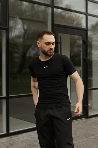 Футболка Nike чорна (лого центр) (1324714427) | Зображення 1