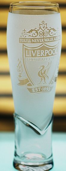 Крафтовий келих 440 мл Ліверпуль з гравіюванням  Скляний келих для фаната ФК Liverpool  Подарунок вболівальнику мат | Зображення 1