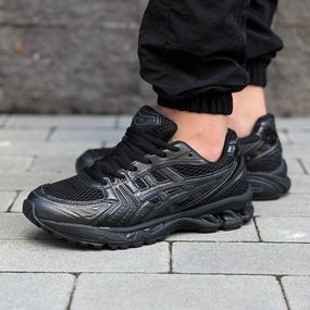 Демісезонні кросівки Asics текстиль/шкіра колір чорний