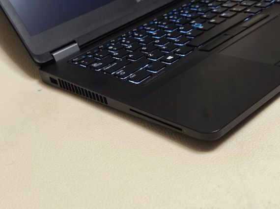 Ноутбук Dell Latitude E5470 / 14" (1366x768) TN / Intel Core i5-6300U (2 (4) ядра по 2.4 - 3.0 GHz) / 8 GB DDR3 / 128 GB SSD / Intel HD Graphics 520 б/у | Зображення 2