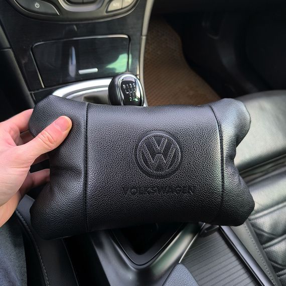 Набор кожаных подушек 2шт - Volkswagen на подголовник в машину, SN-593 Автомобильная подушка | Зображення 8