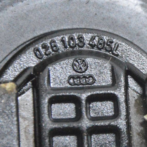 Кришка маслозаливної горловини 1.9 TDI Volkswagen Golf Caddy Кришка заливу масла Фольксваген Гольф 026103485L | Зображення 2
