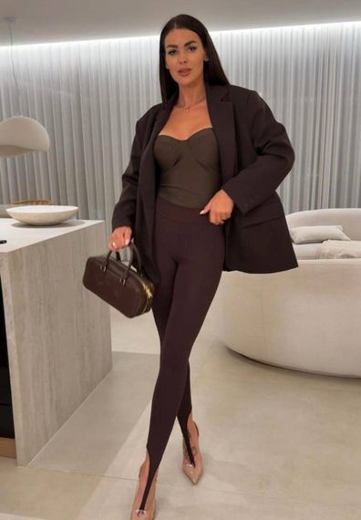 Женские лосины со штрипками через палец микродайвинг с высокой посадкой цвет коричневый, размер S/M IP733 | Зображення 1