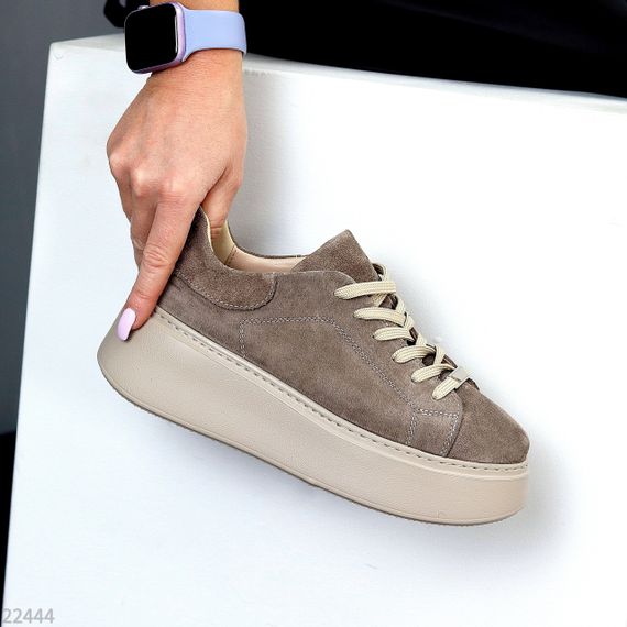 Молодіжні бежеві прошиті замшеві кросівки на платформі