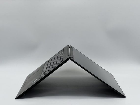 Ультрабук Б-клас LG Gram SuperSlim 16T90Q / 16" (2560x1600) IPS / Intel Core i7-1260P (12 (16) ядер по 3.4 - 4.7 GHz) / 16 GB DDR4 / 1024 GB SSD / Intel Iris Xe Graphics / WebCam б/в + Подарунок  Бездротова миша HOCO GM28 | Зображення 4