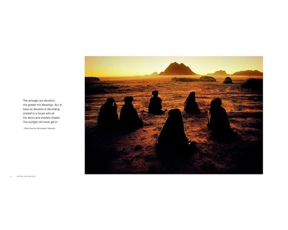 Книга легендарні фотографи сучасності Стів Маккаррі Steve McCurry: Devotion книги про фотографію | Зображення 1