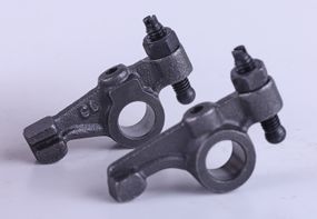 Коромисла + гвинти регулювання, к-т: 2 шт. — 178F
