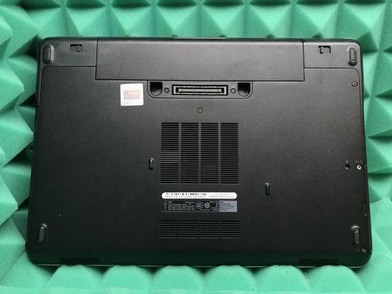 Ноутбук Б-класс Dell Latitude E6440 / 14" (1366x768) TN / Intel Core i5-4310M (2 (4) ядра по 2.7 - 3.4 GHz) / 8 GB DDR3 / 160 GB SSD / Intel HD Graphics 4600 / WebCam / DVD-ROM / HDMI / Windows 10 б/у | Зображення 5