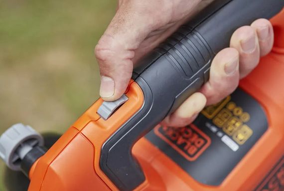 Садовий пилосос акумуляторний BLACK+DECKER з АКБ та ЗП BCBLV3625L1 | Зображення 8
