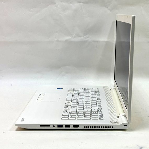 Ноутбук Toshiba Satellite C70 / 17.3" (1600x900) TN / Intel Core i3-5005U (2 (4) ядра по 2.0 GHz) / 8 GB DDR3 / 256 GB SSD / Intel HD Graphics 5500 / WebCam / DVD-ROM / Windows 10 Pro б/у | Зображення 5