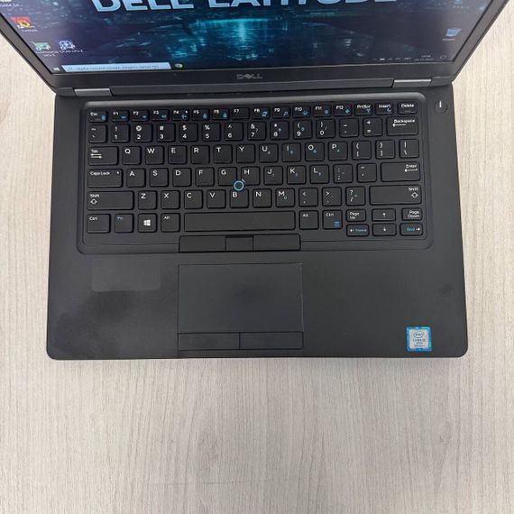 Ноутбук Dell Latitude 5491 / 14" (1920x1080) IPS / Intel Core i5-8400H (4 (8) ядра по 2.5 - 4.2 GHz) / 8 GB DDR4 / 256 GB SSD M.2 / nVidia GeForce MX130, 2 GB GDDR5, 64-bit / WebCam б/в | Зображення 3