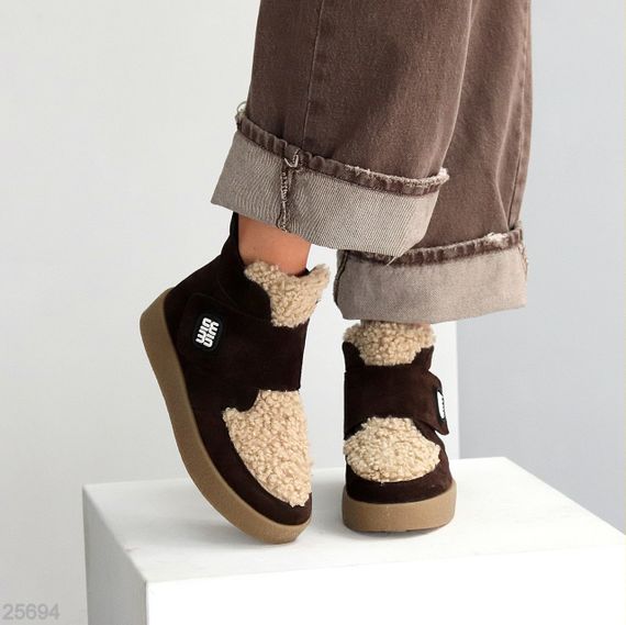 Молодежные шоколадные замшевые зимние ботинки с бежевым мехом | Зображення 5