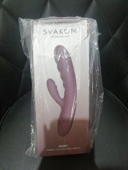 Вібратор-кролик Svakom Avery Lilac  (м'яте паковання!!!) | Зображення 1