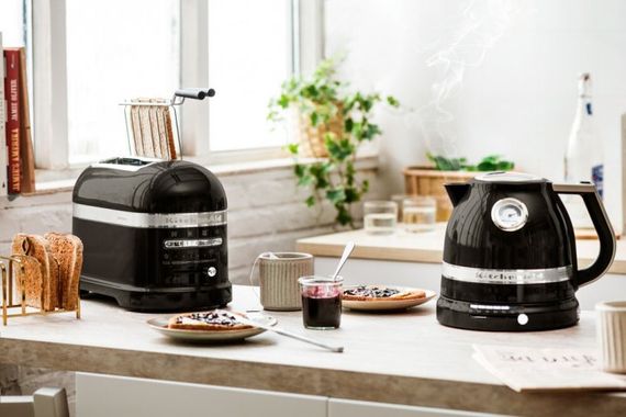Электрочайник KitchenAid 5KEK1522EOB 1.5 л черный | Зображення 6
