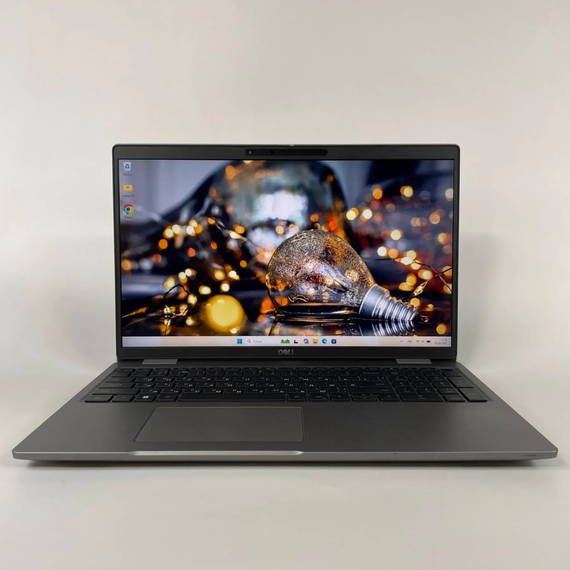 Мобільна робоча станція Dell Precision 3570 / 15.6" (1920x1080) IPS / Intel Core i7-1265U (10 (12) ядер по 3.6 - 4.8 GHz) / 16 GB DDR5 / 512 GB SSD / nVidia RTX A500, 4 GB GDDR6, 64-bit / WebCam / TouchID б/в + Подарунок Бездротова миша / USB | Зображення 1