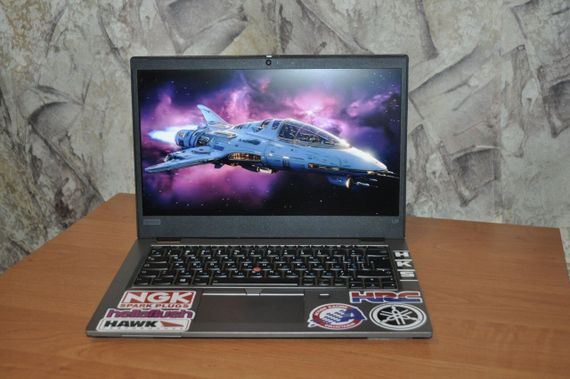 Ноутбук Б-клас Lenovo ThinkPad L13 Gen 2 / 13.3" (1920x1080) IPS / Intel Core i5-1145G7 (4 (8) ядра по 4.4 GHz) / 16 GB DDR4 / 256 GB SSD M.2 / Intel Iris Xe Graphics / WebCam / Windows 11 Pro б/в + Подарунок Бездротова мишка + флеш-накопичувач USB 32 ГБ | Зображення 1