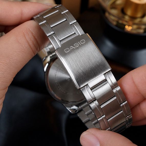 Чоловічий годинник Casio MTP-V001D-1B | Зображення 6